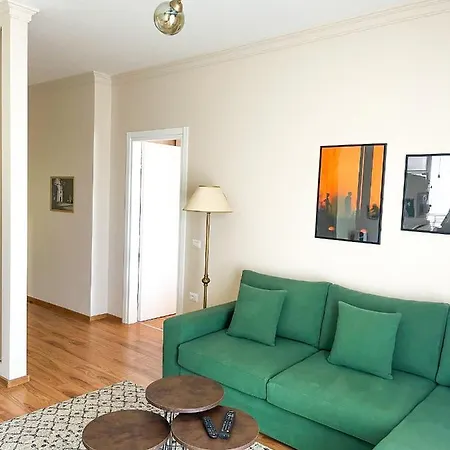 Skyline Sunset & Towers View - Modern 1br