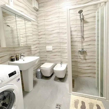 Skyline Sunset & Towers View - Modern 1br Daire Tiran