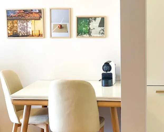 Skyline Sunset & Towers View - Modern 1br Apartamento Tirana