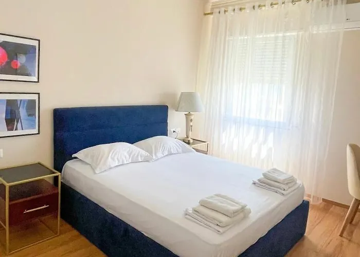 Skyline Sunset & Towers View - Modern 1br Apartamento Tirana